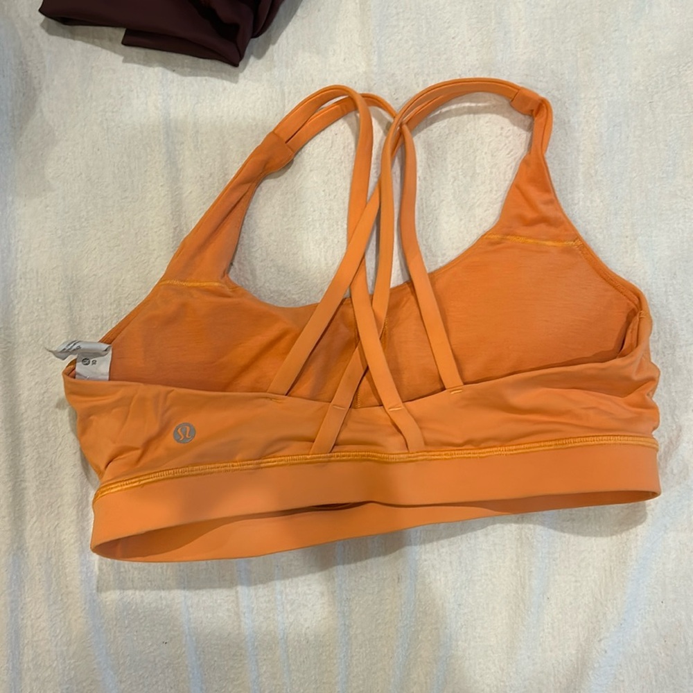 Size ten lululemon sports bra
